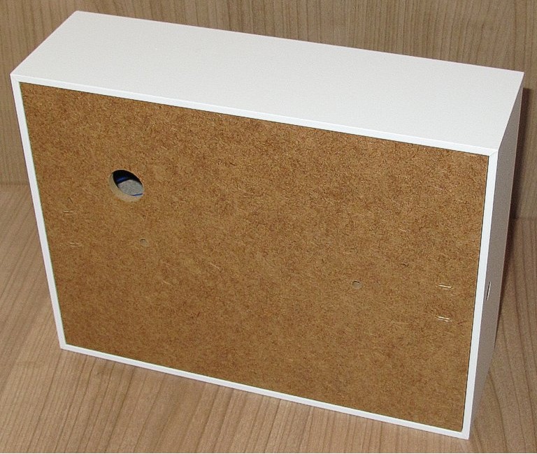 EN5424_Lautsprecher_Rueckseitey3s0BuS4D2Ggy