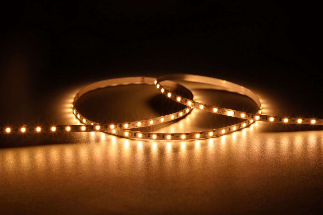 5m LED Stripe flexibel IP20 Warmweiss 24V Stripe 96W 11520lm mit 800LEDs Breite 10mm 3000K