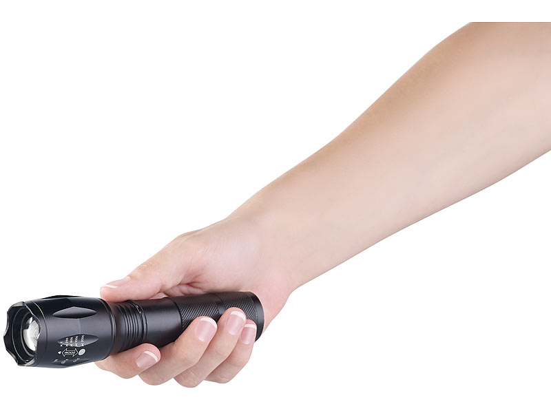 91-477-00590_LED_Taschenlampe_mit_Powerbank_B10