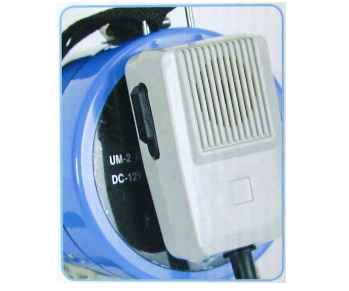 abnehmbares_Mikrofon_am_Megaphon_83-797-00030