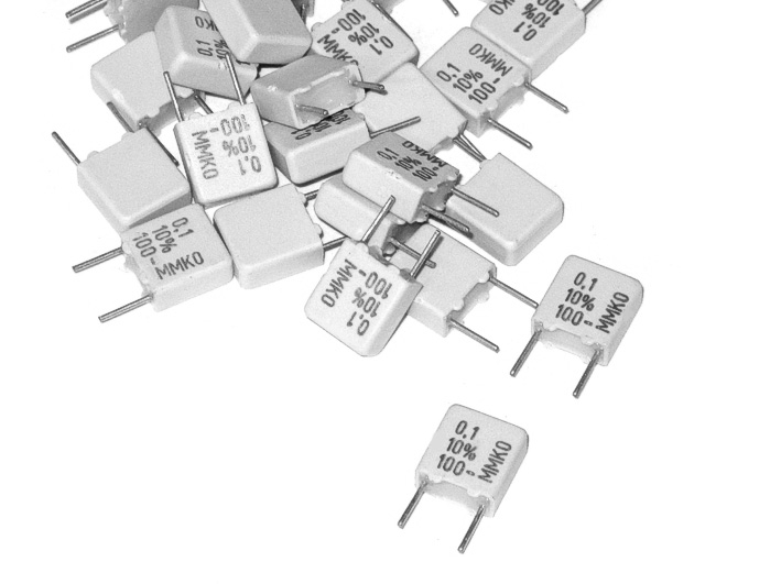 KEMET_MMK_100nF_100V_29-719-00335 0,1uF 100nF 100V Kondensator MKT MMK RM5